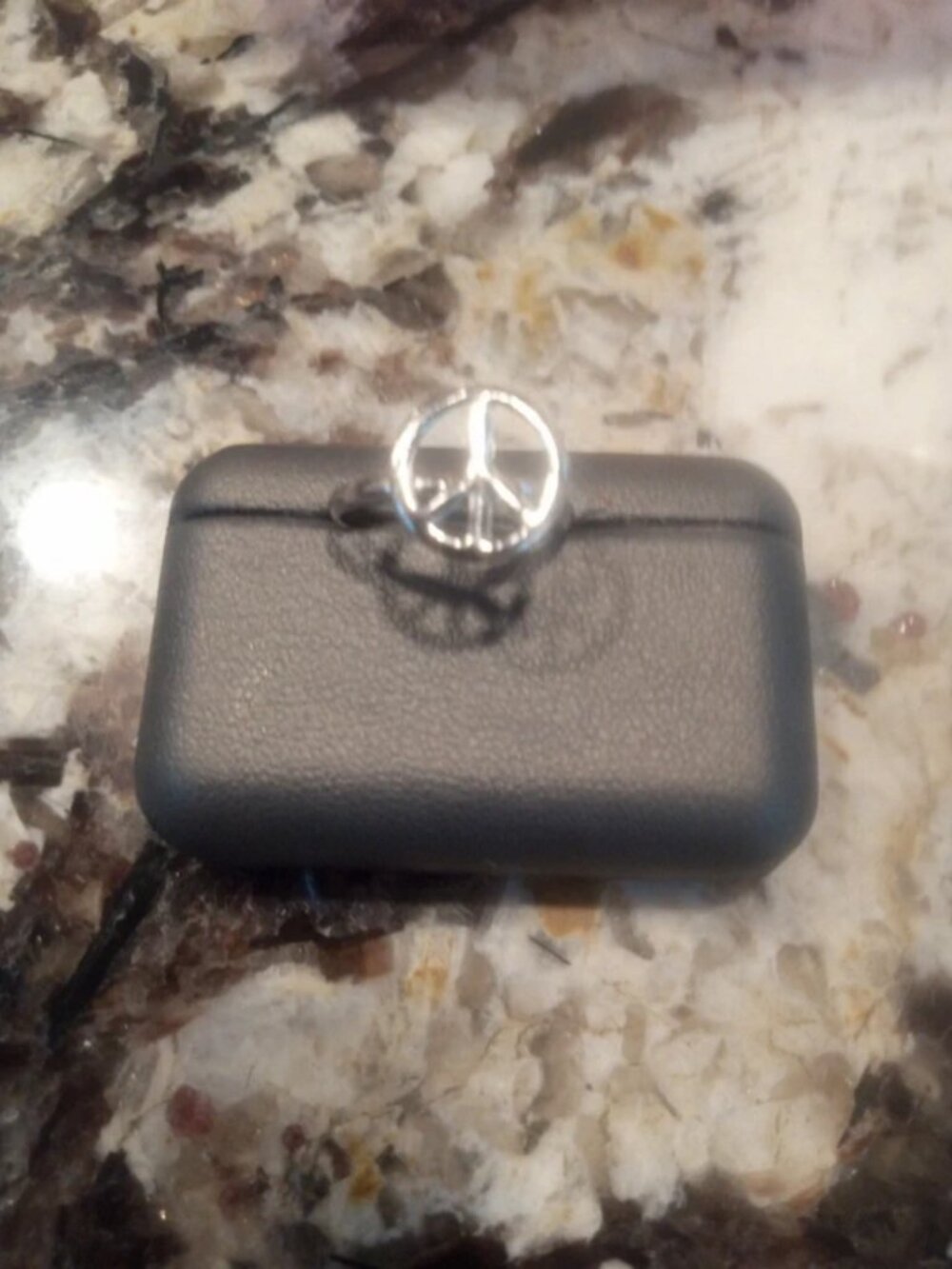 Vintage peace ring